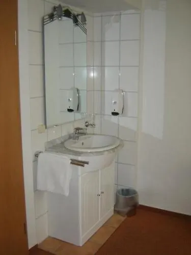 City Hotel Bremen 2*